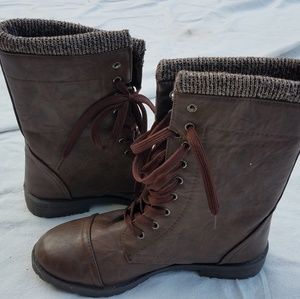 Womens leather boots from Rue etc!